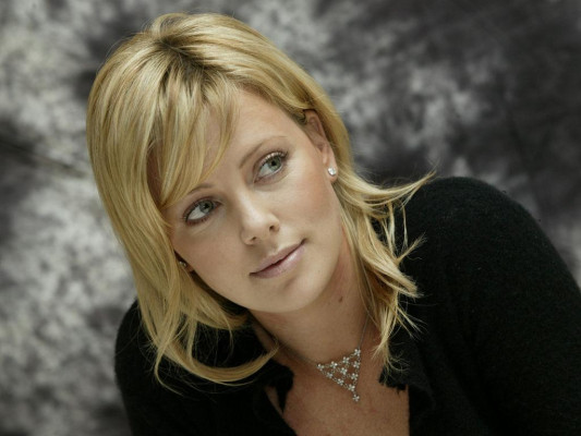 Charlize Theron pic #110198