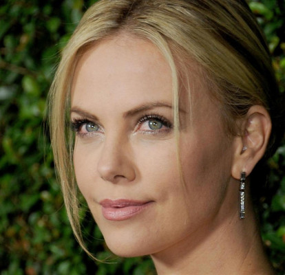 Charlize Theron pic #430995