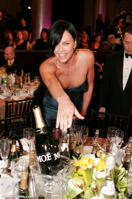 Charlize Theron pic #26173