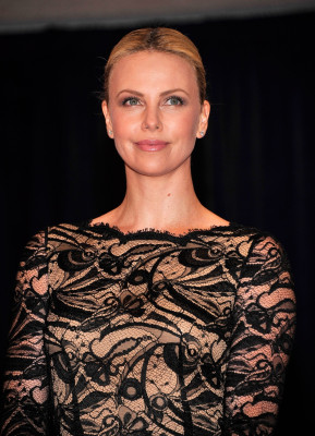 Charlize Theron pic #483087
