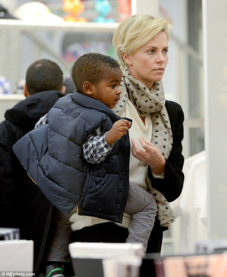 Charlize Theron pic #649262