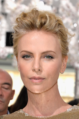 Charlize Theron pic #717274