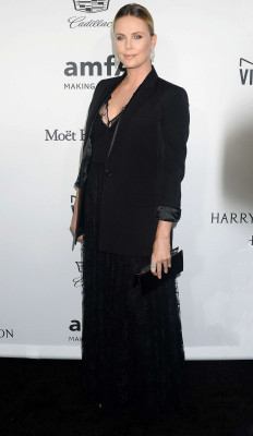Charlize Theron pic #889106