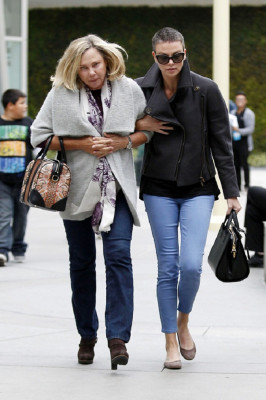 Charlize Theron pic #585163