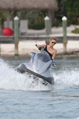 Charlize Theron pic #683249