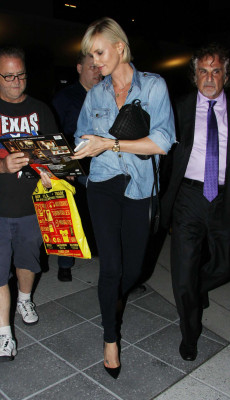 Charlize Theron pic #864458