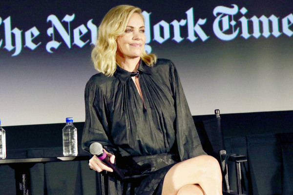 Charlize Theron pic #1034772