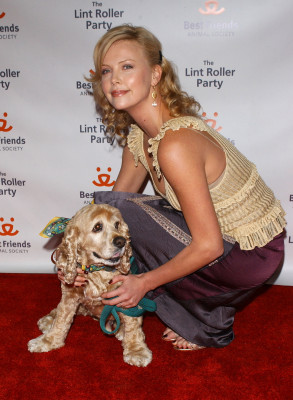 Charlize Theron pic #234404