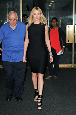 Charlize Theron pic #498210