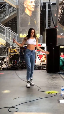 Charlotte Lawrence pic #1065232