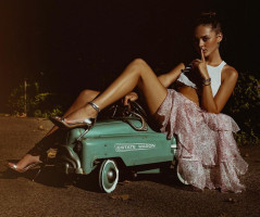 Charlotte Lawrence pic #1067222