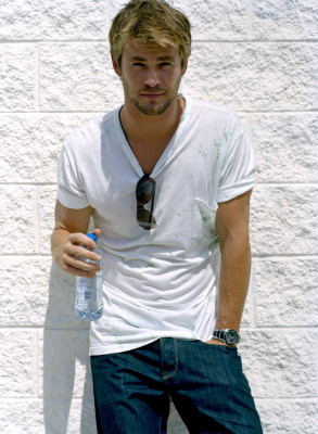 photo 15 in Chris Hemsworth gallery [id505843] 2012-07-03 00:00:00