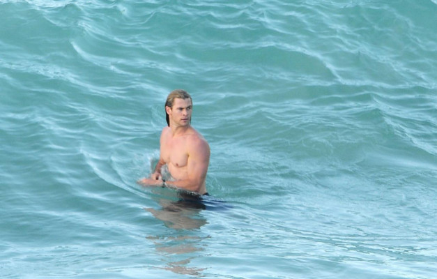 photo 25 in Chris Hemsworth gallery [id509804] 2012-07-14 00:00:00