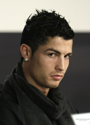 photo 3 in Cristiano Ronaldo gallery [id231939] 2010-02-01 00:00:00