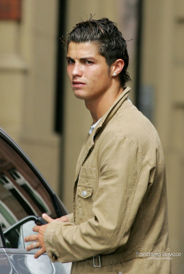 photo 3 in Cristiano Ronaldo gallery [id553964] 2012-11-19 00:00:00