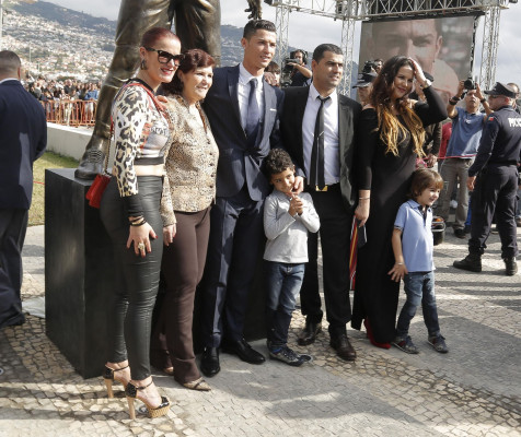 photo 9 in Cristiano Ronaldo gallery [id750710] 2014-12-26 00:00:00