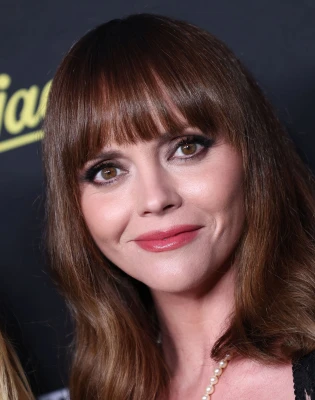 photo 3 in Christina Ricci gallery [id1303894] 2022-07-04 00:00:00