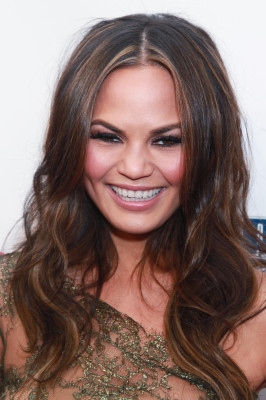 Christine Teigen pic #449659