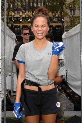 Christine Teigen pic #398497