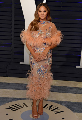 photo 4 in Christine Teigen gallery [id1110786] 2019-02-28 00:00:00