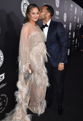 photo 4 in Christine Teigen gallery [id996163] 2018-01-08 00:00:00
