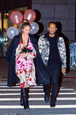 photo 13 in Christine Teigen gallery [id989521] 2017-12-14 00:00:00