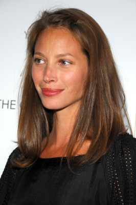 photo 8 in Christy Turlington gallery [id243293] 2010-03-22 00:00:00