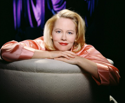 photo 24 in Cybill Shepherd gallery [id382780] 2011-05-31 00:00:00
