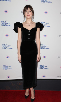 photo 5 in Dakota Johnson gallery [id1275566] 2021-10-19 00:00:00