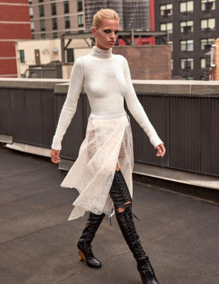 Daphne Groeneveld pic #1334351