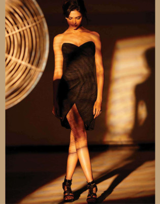 Deepika Padukone pic #290173