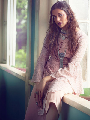 Deepika Padukone pic #896061