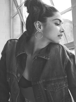 Deepika Padukone pic #1169085