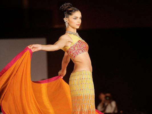 Deepika Padukone pic #574828