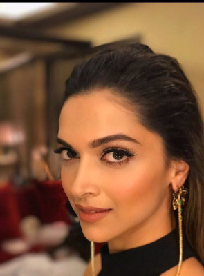 Deepika Padukone pic #920975