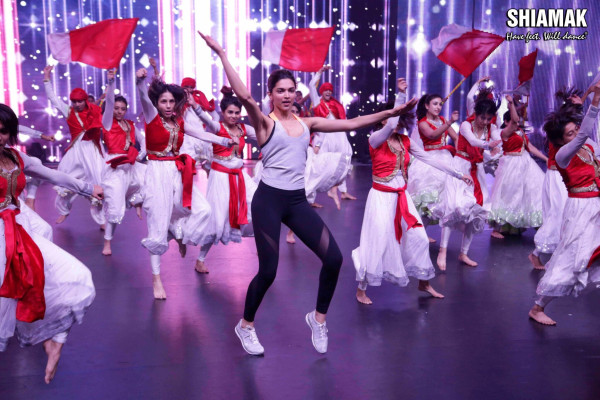 Deepika Padukone pic #864093