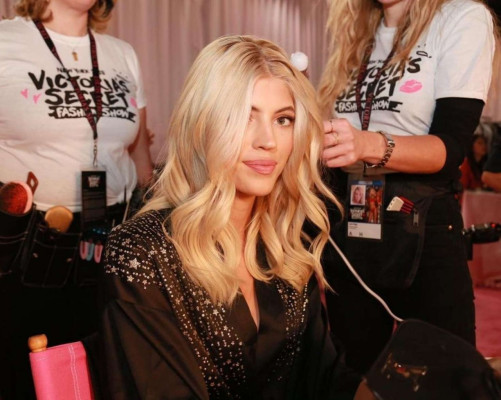 Devon Windsor pic #1082802