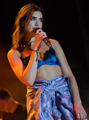 Dua Lipa pic #957030