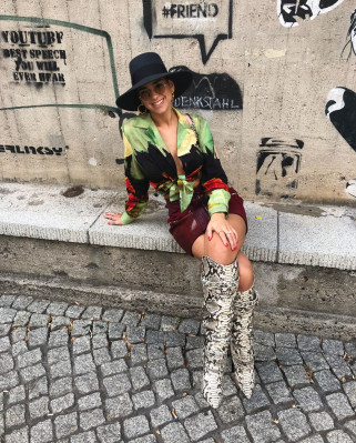 Dua Lipa pic #1065577