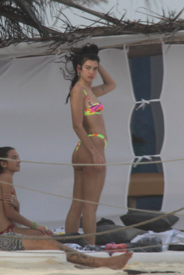 Dua Lipa pic #1244855