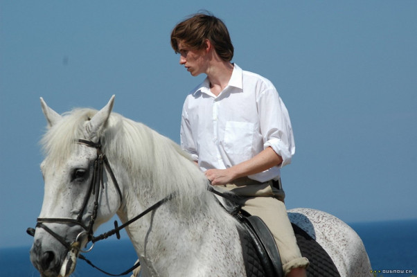 photo 5 in Eddie Redmayne gallery [id710696] 2014-06-20 00:00:00