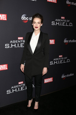 Elizabeth Henstridge pic #1112692