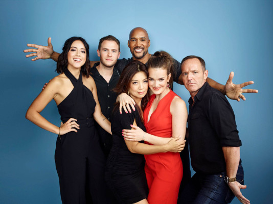 Elizabeth Henstridge pic #1266260