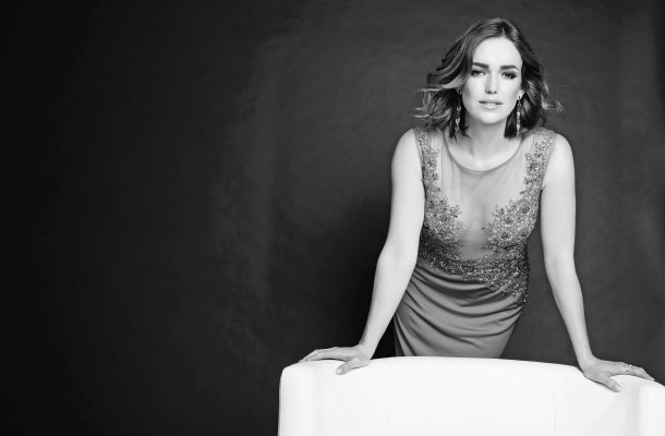 Elizabeth Henstridge pic #1266267