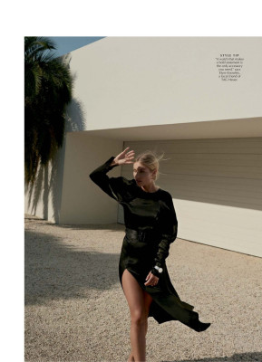 photo 4 in Elyse Knowles gallery [id1187500] 2019-11-01 00:00:00