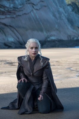 Emilia Clarke pic #946055