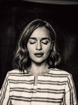 Emilia Clarke pic #819392