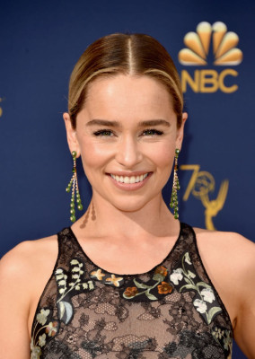 Emilia Clarke pic #1068027