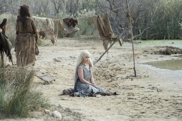 Emilia Clarke pic #847021