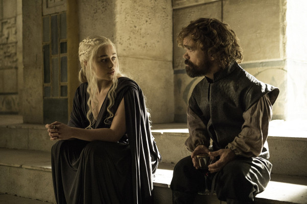 Emilia Clarke pic #863313